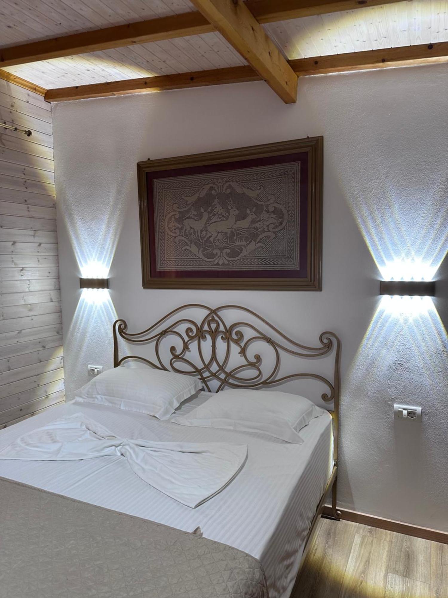 Nashos Bungalows Himare Fshat Экстерьер фото