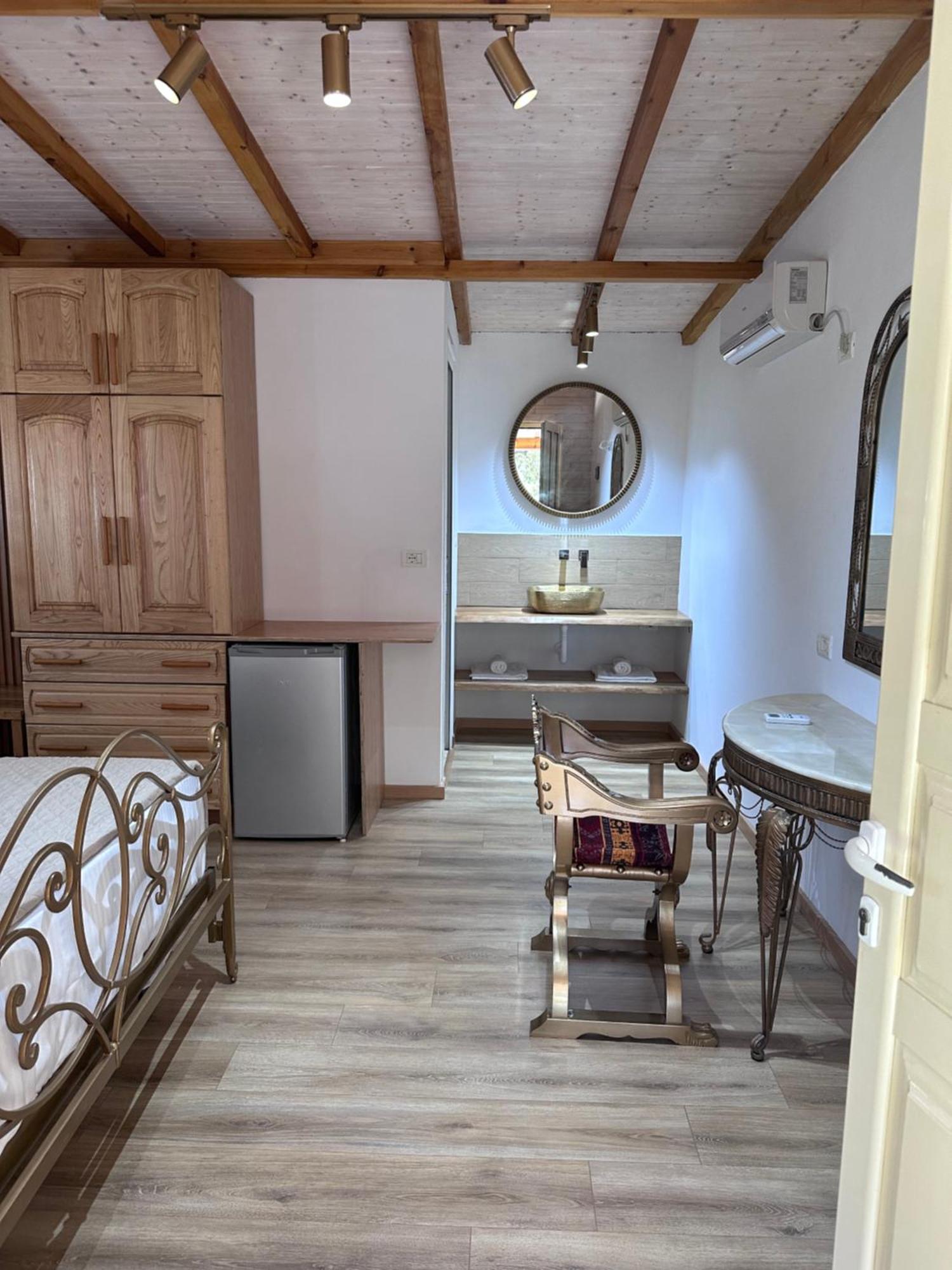 Nashos Bungalows Himare Fshat Экстерьер фото
