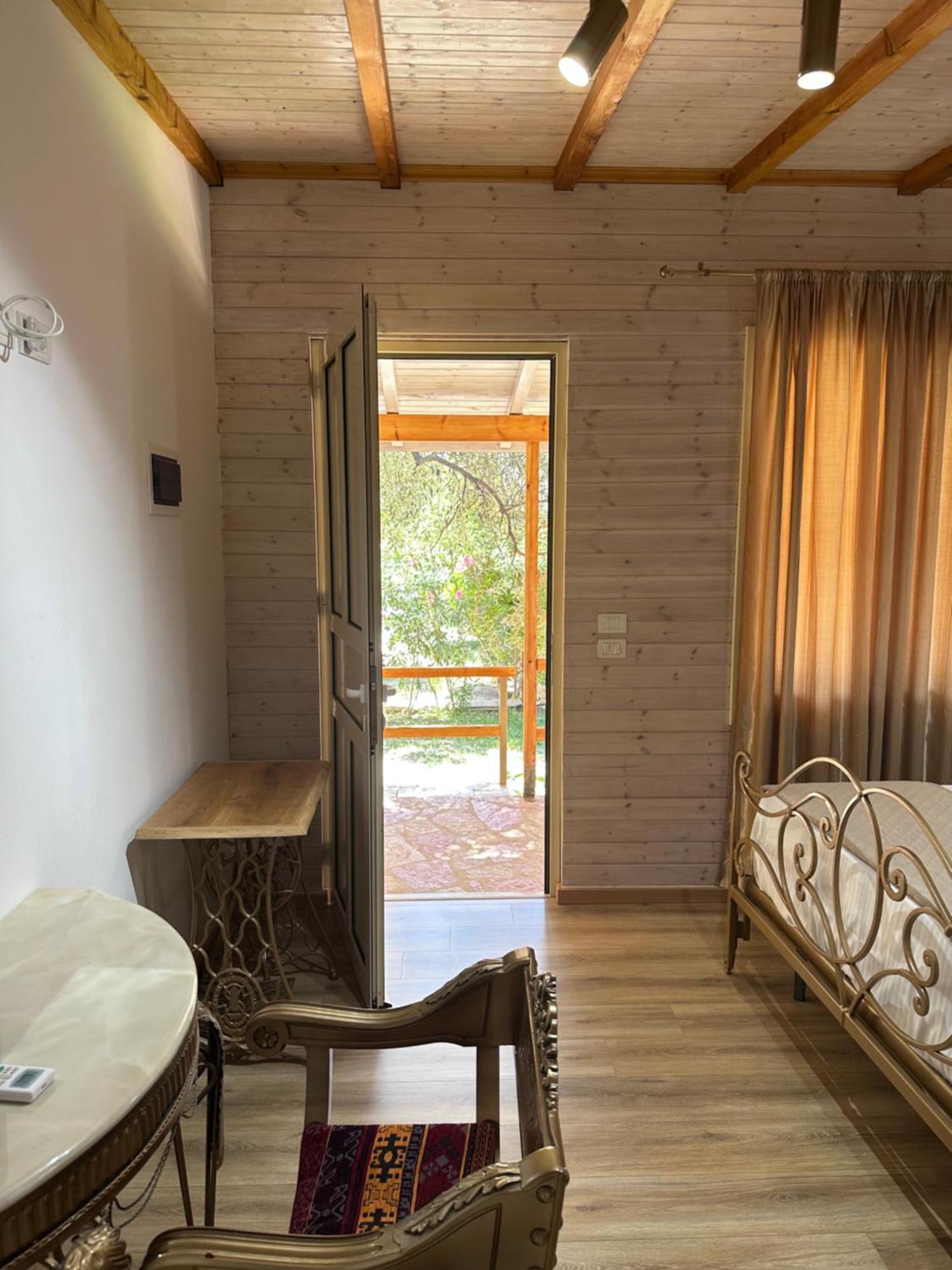 Nashos Bungalows Himare Fshat Экстерьер фото